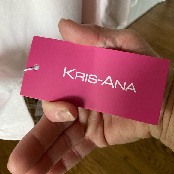 Embellished Poncho. Silver crystals with Stars. Baby Pink. NWT. One Size. - Picture 2 of 6